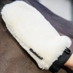 Grooming Deluxe Sheepskin Grooming Glove - Natural UK | Just Equine