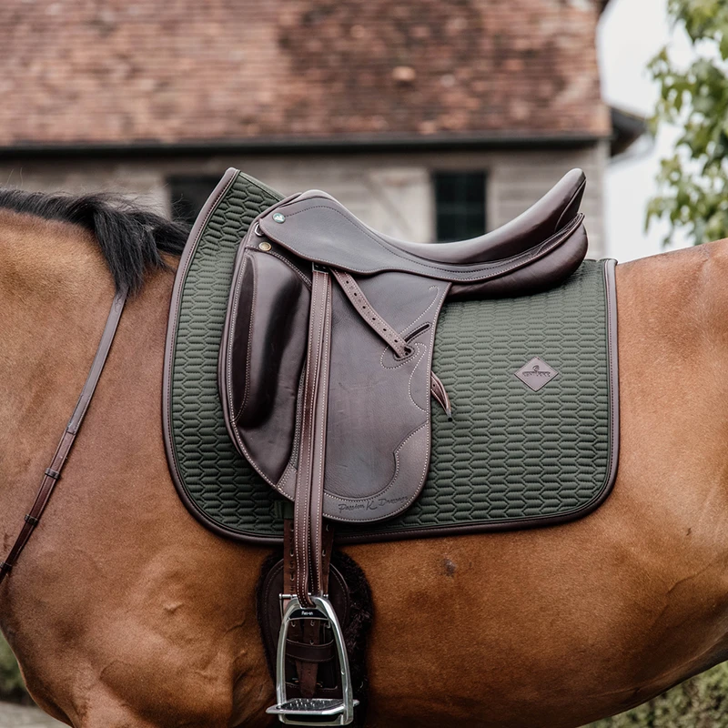 Colour Edition Leather Dressage Saddle Pad UK | Just Equine 3 Colour Edition Leather Dressage Saddle Pad UK | Just Equine - Image 3