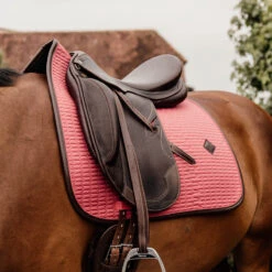 Colour Edition Leather Dressage Saddle Pad UK | Just Equine 12 Colour Edition Leather Dressage Saddle Pad UK | Just Equine -Horse Haven Shop Kentucky Horsewear Colour Edition Leather Dressage1