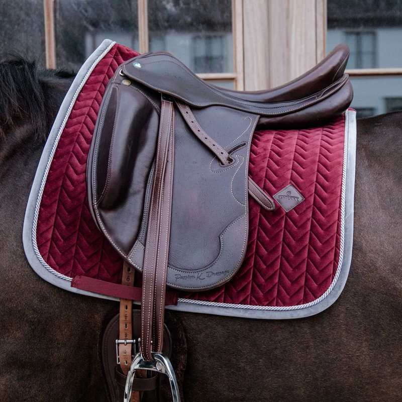 Kentucky Horsewear Saddle Pad Velvet Contrast UK | Just Equine 5 Kentucky Horsewear Saddle Pad Velvet Contrast UK | Just Equine - Image 5