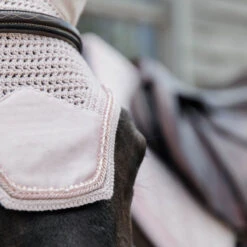 Wellington Fly Veil Velvet Pearls UK | Just Equine -Horse Haven Shop Kentucky Horsewear Velvet Fly Veil Pearls Light Pink 2