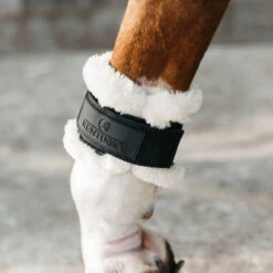 NEW Kentucky Vegan Sheepskin Young Horse Fetlock Boots UK | -Horse Haven Shop Kentucky Vegan Sheepskin Young Horse Fetlock Boots Black 3